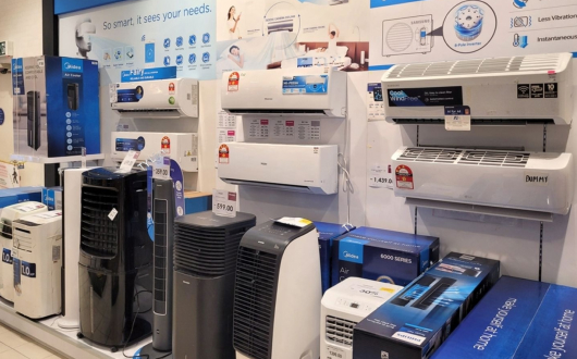 The Challenge: Turning Seasonal Interest into Store Visits